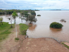 si el agua sigue creciendo va a tapar todo: preocupacion por el nino
