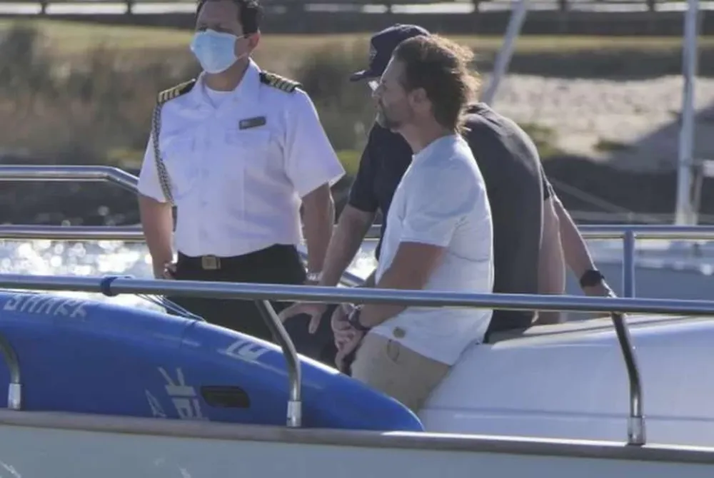 Un grupo de turistas le pidió a Lacalle Pou que “venga a gobernar Argentina”