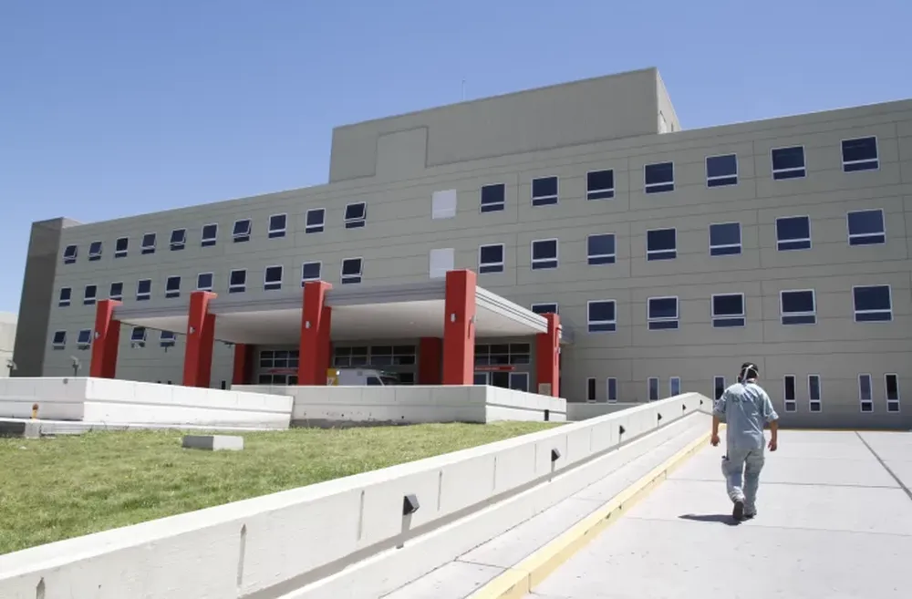 Un hombre fue hospitalizado tras recibir dos puntazos en un hecho que aún se investiga