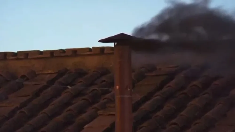 Cómo seguirá la votación en busca del nuevo Papa tras un primer día con fumata negra