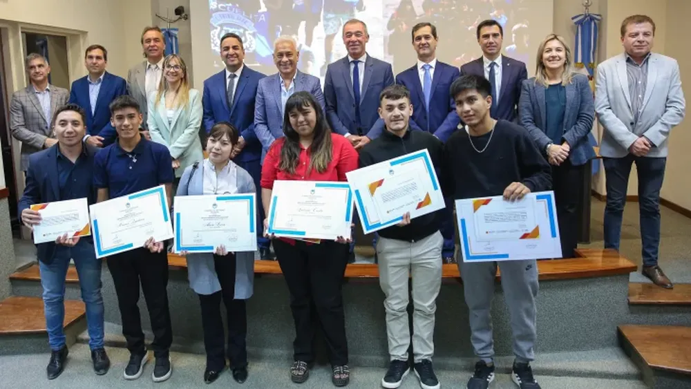 El año pasado fueron 6 los jóvenes distinguidos por la Cámara de Diputados.