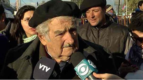 Otra de Mujica: “Maduro está loco como una cabra”