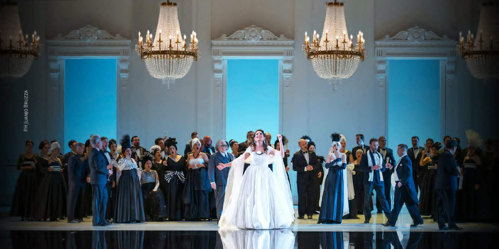 La Traviata, producción del Teatro Colón con reposición del Teatro del Bicentenario, subirá a escena los días 22, 24 y 26 de octubre.&nbsp;