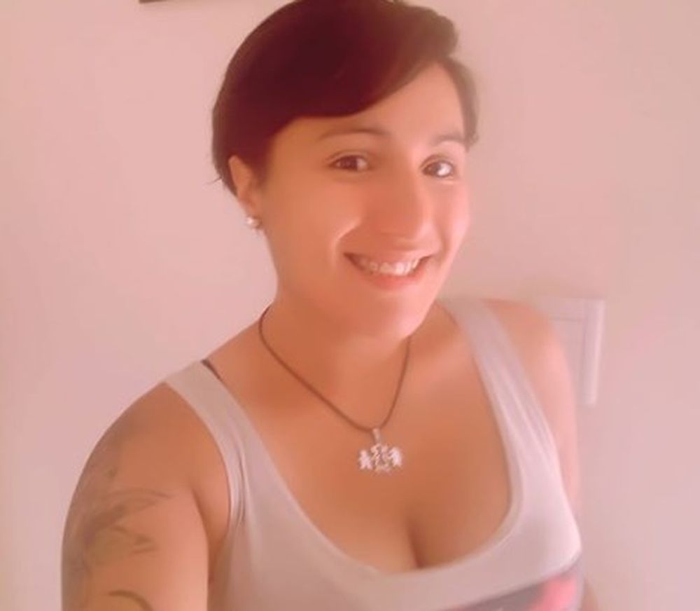 La sanjuanina que se hizo viral por escribir a mano copias de su currículum en busca de trabajo