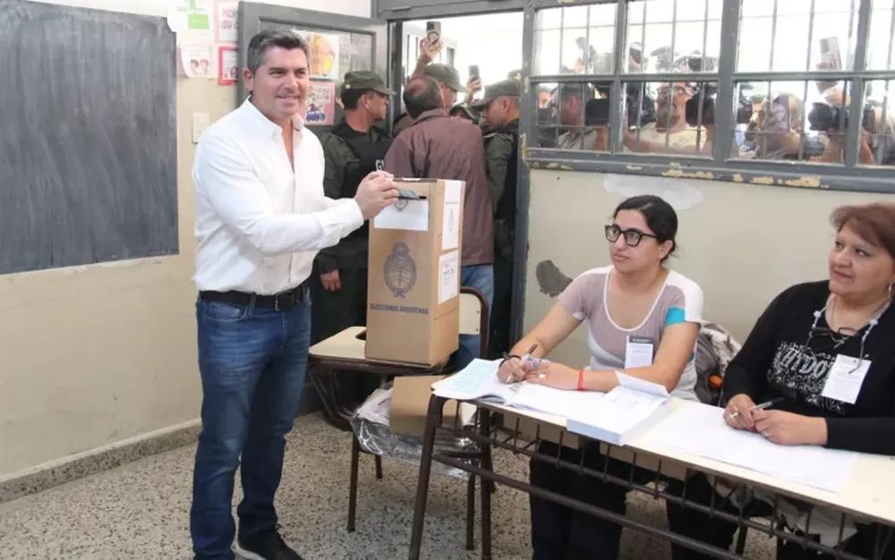 El voto del gobernador Orrego.