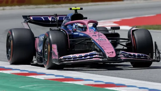 Solito y solo, anduvo casi toda la carrera Franco Colapinto en el circuito catalán de Montmelo. Solo logró pasar en pista a un rival, tres abandonaron y así arribó 15.