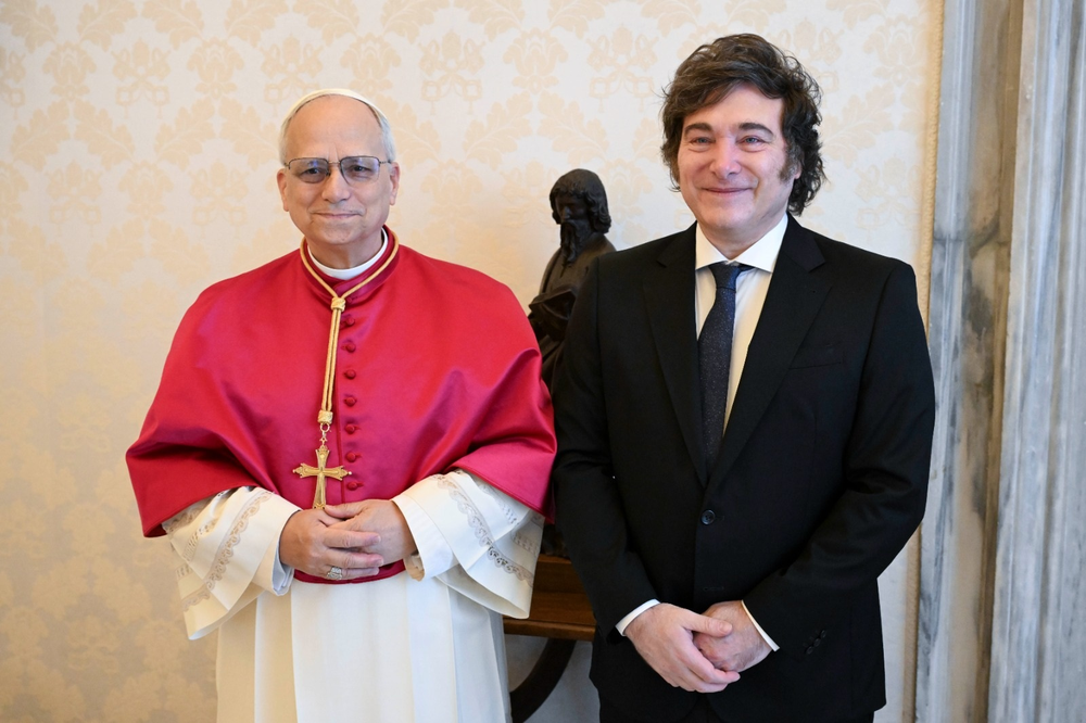 Papa León XIV y Javier Milei.