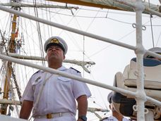 La historia del santaluceño que nunca había salido de San Juan, que a los 52 años acumula 200.000 millas náuticas y cerrará su carrera en la Fragata Libertad