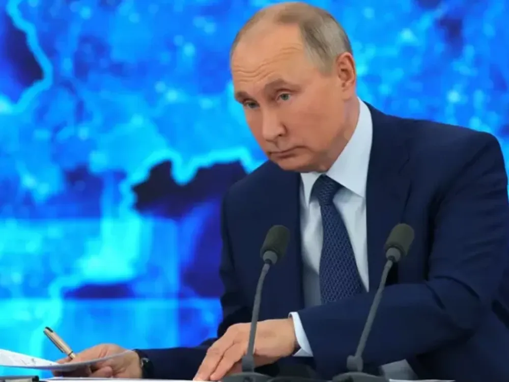Putin dice que no se aplicó la vacuna rusa porque no se recomienda a mayores de 60