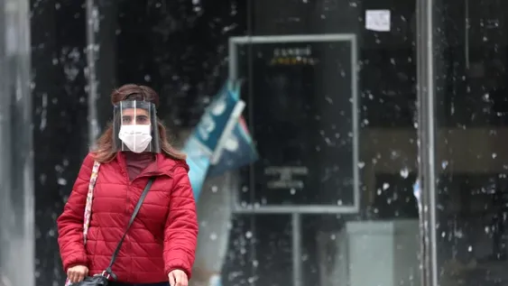 Se sumaron 723 casos y 7 muertes por coronavirus en un solo día en Argentina