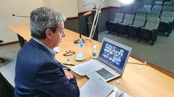 Roberto Gattoni junto a vicegobernadores con Daniel Scioli vía Zoom