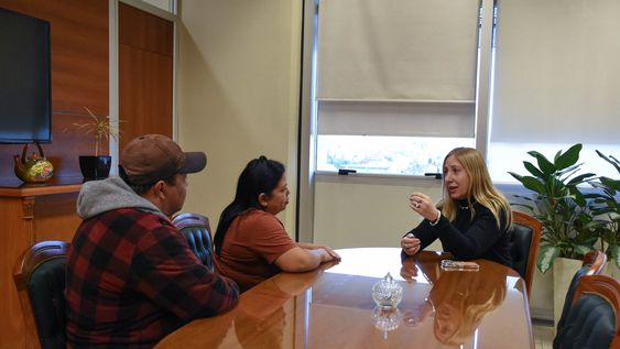 La ministra Laura Palma se reunió con residentes venezolanos para coordinar la ayuda a Venezuela.
