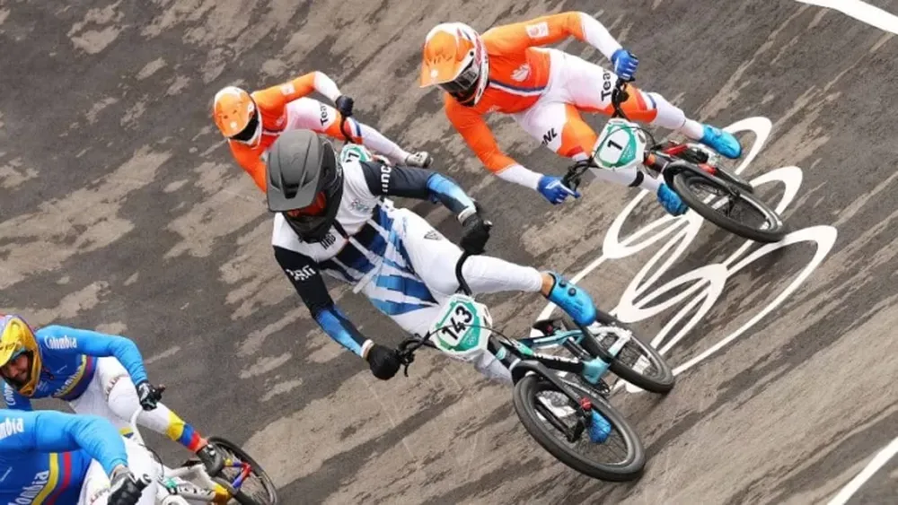 Exequiel Torres no logró clasificarse a la final del BMX por apenas un punto