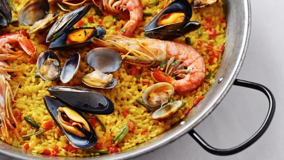 El bodegón de comidas con raíces hispanas