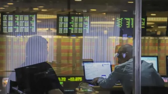 PÁNICO EN LOS MERCADOS. Bonos a acciones argentinas cayeron estrepitosamente este jueves. El riesgo país pasó los 1.400 puntos.