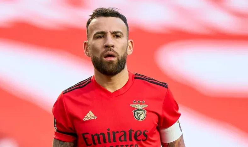 Otamendi rechazó la oferta de Benfica y podría quedar libre en junio
