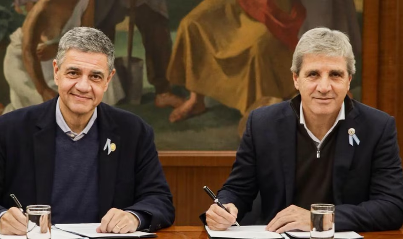El acuerdo contempla la transferencia de bonos con vencimiento a siete meses para saldar la deuda acumulada el último año.