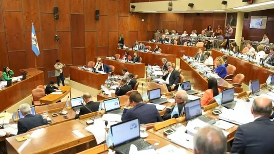 Confirman un contagio en la Legislatura y hay un diputado como caso sospechoso