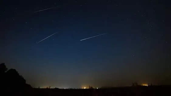 Una lluvia de meteoros alcanzará su apogeo esta noche y mañana: ¿dónde y cómo verla?