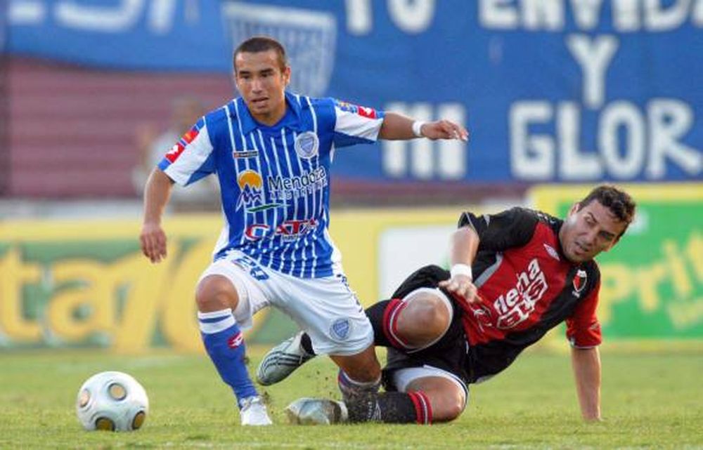 Colón se despidió del Apertura con un triunfo ante Godoy Cruz