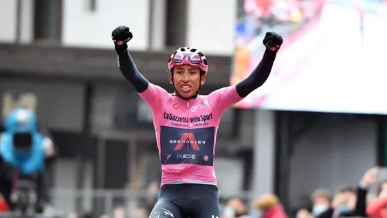 Para Bernal, cuando el techo está en el cielo