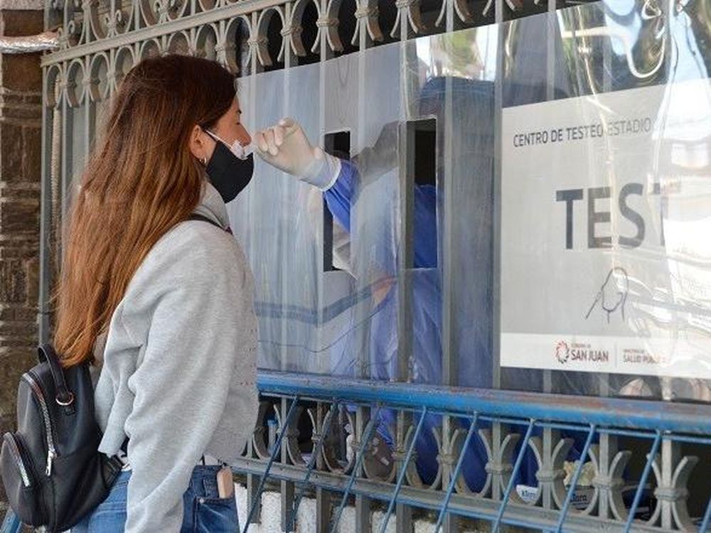 Por segundo día consecutivo, se supera en San Juan el umbral de los 2.000 contagios