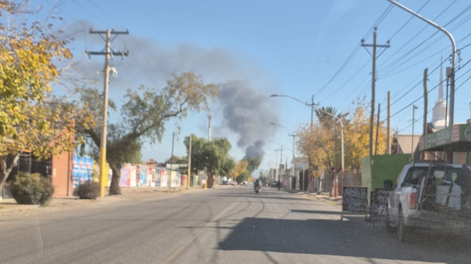 La columna de humo se obervaba desde varios kilómetros.