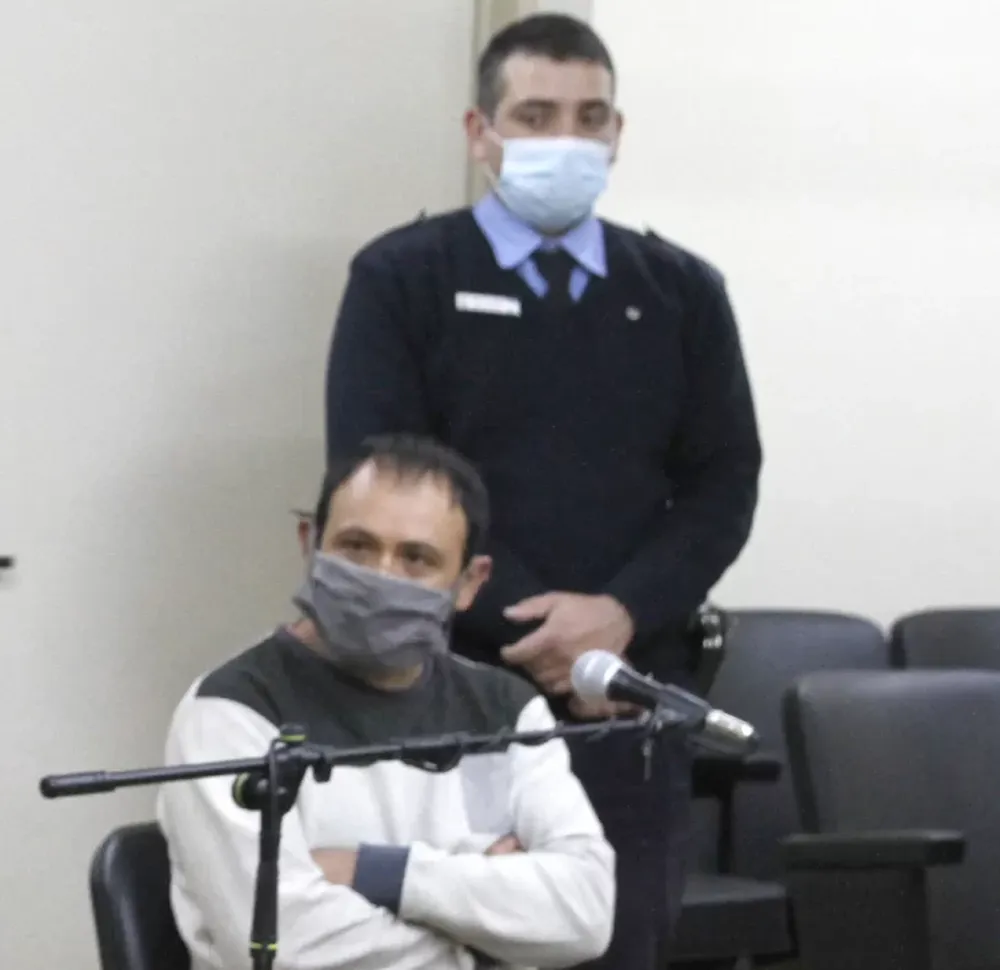 Drama de 2 niñas: a una la violaba el tío, a otra su padrastro, ayer castigado a 14 años