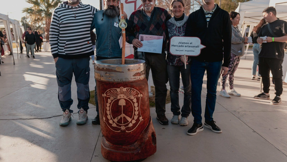 Los creadores del mate gigante, que representa a la provincia: Quattropani, Abadía, Sarasúa, Bonnet y Quero (de izq. a der)