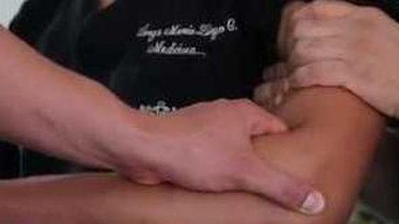 Denunció que una patota lo atacó y le robó: golpes y una luxación, el saldo