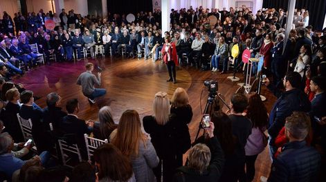 Acompañada por Macri, Bullrich presentó sus equipos técnicos y de Gobierno