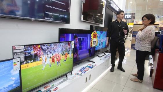 Mirá dónde y cómo comprar televisores y celulares para jubilados o titulares de AUH