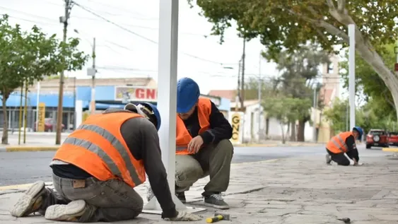 Ya señalizaron 850 nuevas paradas de la Red Tulum y pretenden llegar a 3.500