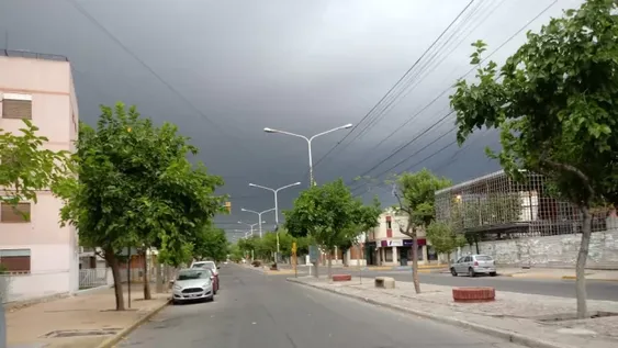 Protección Civil extendió el alerta y las tormentas con granizo durarían hasta el jueves