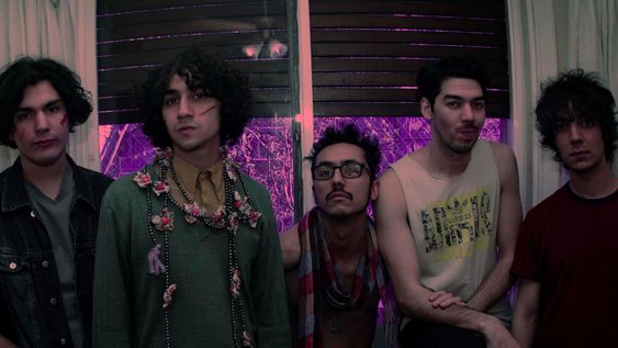 Viejos tiempos. Manager Capitalista, integrada por Sandro Storani, Jonatan Brócoli, Lucas To, Amílcar Milcasas y Pablo Moya (Fotos Brenda Salles)