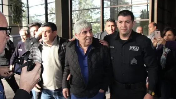 Moyano declaró por presunto lavado de dinero y cambia de estrategia judicial