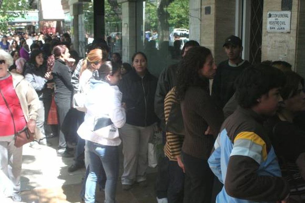 Caos en el Registro Civil por negligencia de Anses