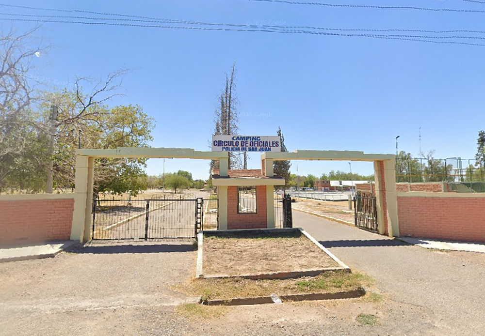 Camping del Círculo de Oficiales.-