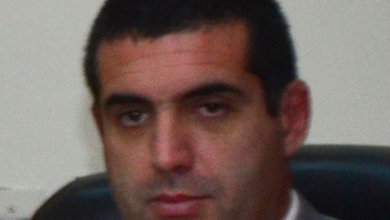 Empiezan a juzgar a un obrero por coaccionar y violar a su pareja