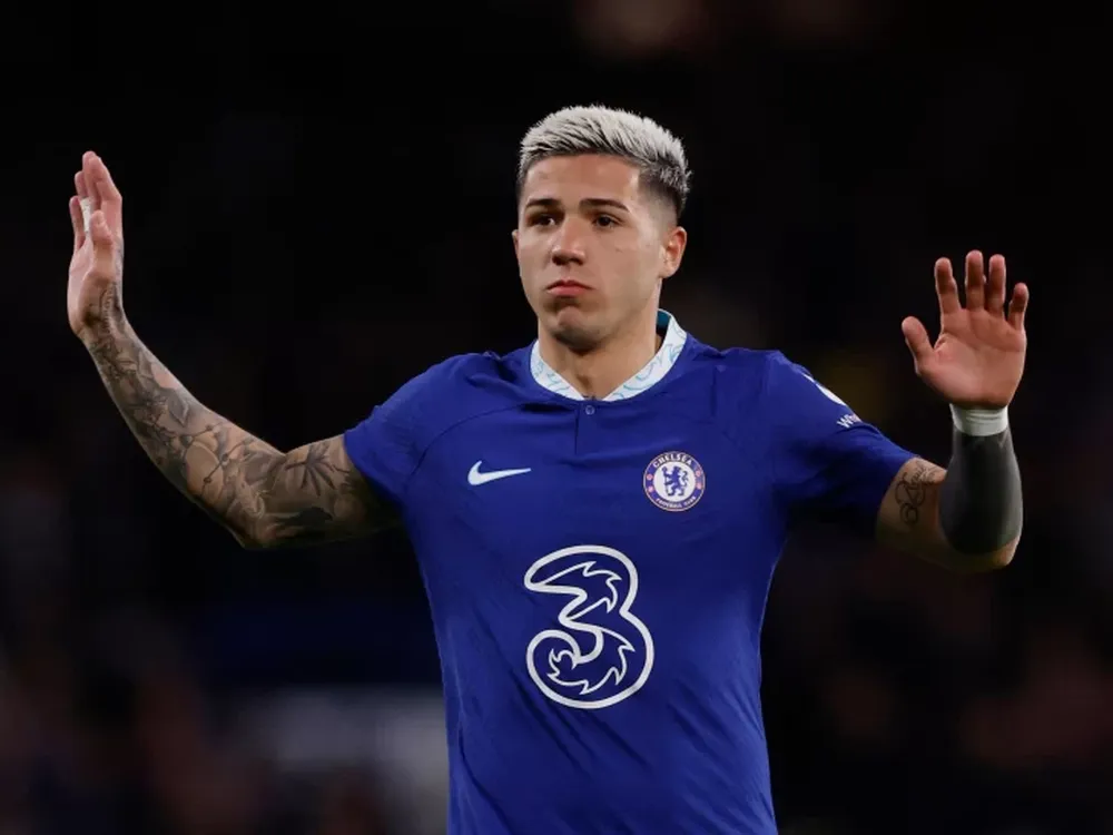Enzo Fernández jugó de titular y tuvo un buen debut en el empate del Chelsea