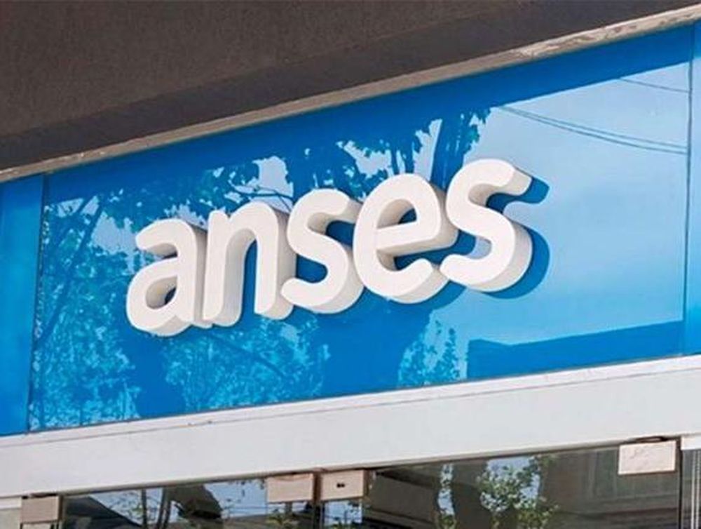 Oficializaron el aumento del 6,12% para las jubilaciones y asignaciones desde junio
