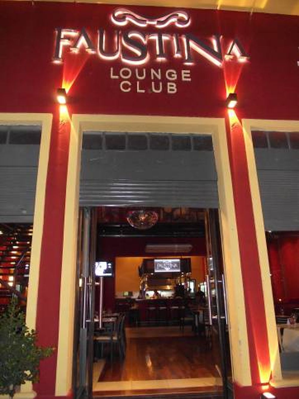 Faustina Lounge Bar con nueva propuesta