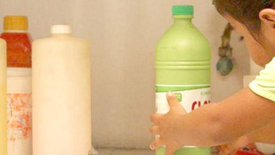 Dos bebés intoxicados en San Juan: uno tomó lavandina; el otro, aguarrás