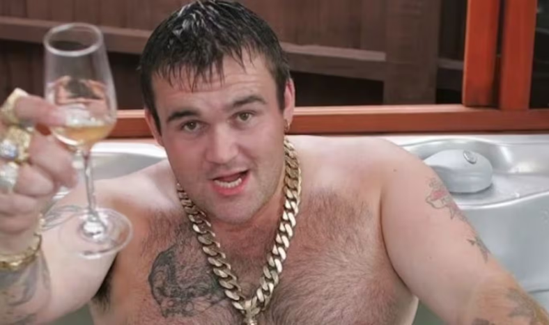 Michael Carroll tenía 19 años, era recolector de basura, ganó US$13 millones en la lotería y lo perdió todo.&nbsp; &nbsp;