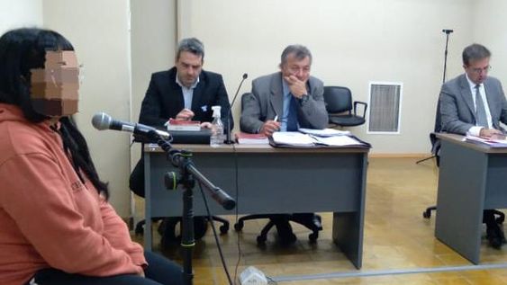 Escrachó desnuda por Facebook a la novia de su ex, lo confesó y terminó condenada