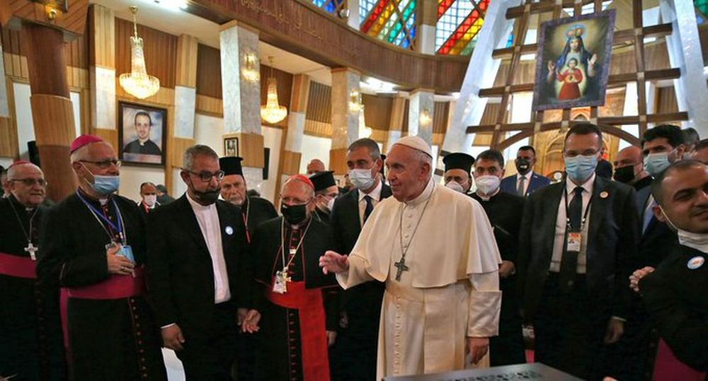 En Irak, Francisco pidió por los cristianos y condenó la injerencia extranjera