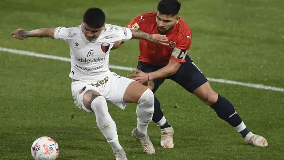 Independiente goleó y manda