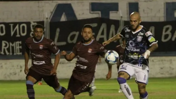 Unión se durmió en el final y cayó con Gutiérrez en el 12 de Octubre