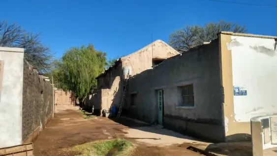 El Molino Viejo de Huaco, en el centro de la escena por su estado y necesidades
