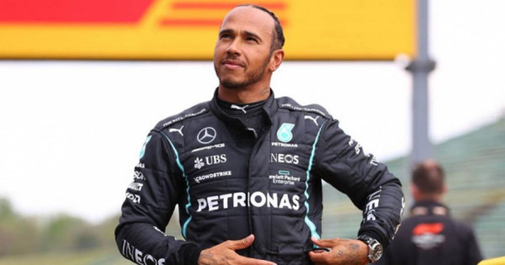 Hamilton ganó en Qatar y continúa en la pelea por alcanzar su octavo título mundial